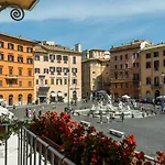 Hub Navona