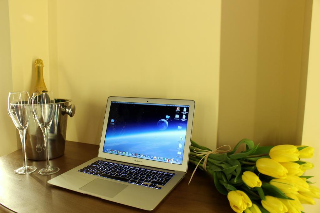 Hub Navona